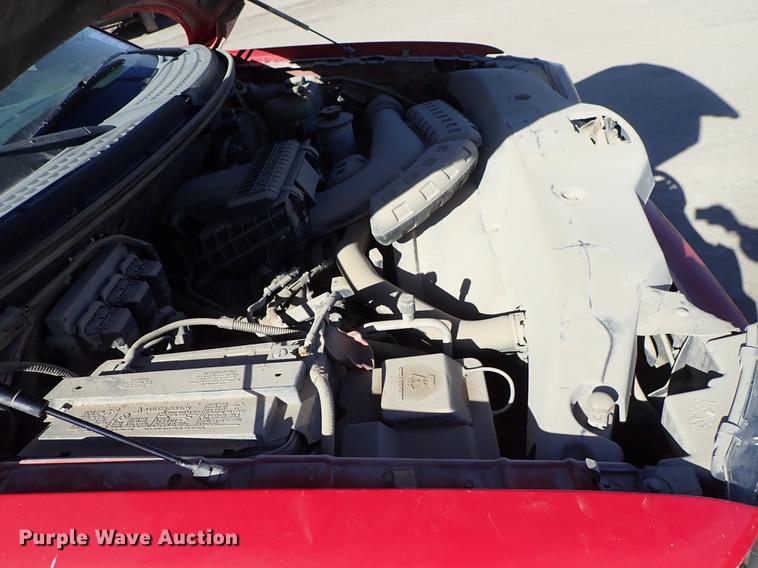 image for item DF8813 2004 Ford F150 SuperCrew pickup truck