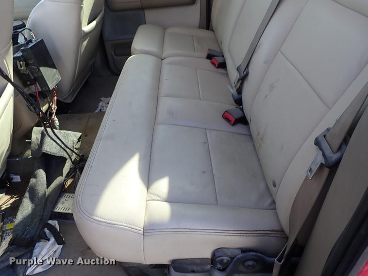 image for item DF8813 2004 Ford F150 SuperCrew pickup truck