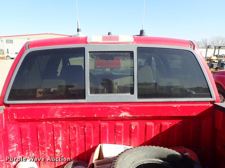 image for item DF8813 2004 Ford F150 SuperCrew pickup truck