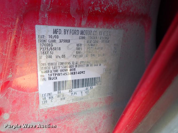 image for item DF8813 2004 Ford F150 SuperCrew pickup truck