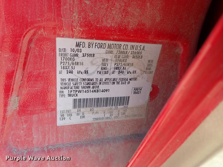 image for item DF8847 2004 Ford F150 SuperCrew pickup truck