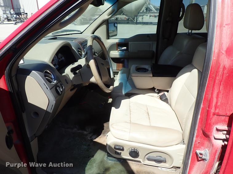 image for item DF8847 2004 Ford F150 SuperCrew pickup truck