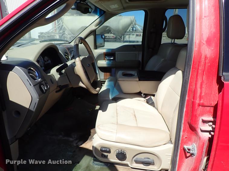 image for item DF8847 2004 Ford F150 SuperCrew pickup truck