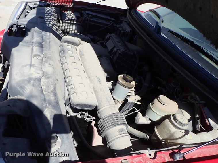 image for item DF8847 2004 Ford F150 SuperCrew pickup truck