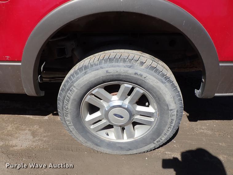 image for item DF8847 2004 Ford F150 SuperCrew pickup truck