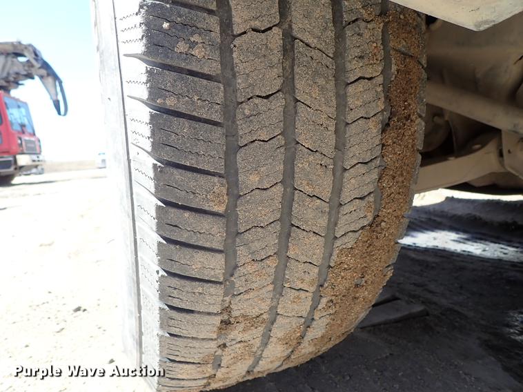 image for item DF8847 2004 Ford F150 SuperCrew pickup truck