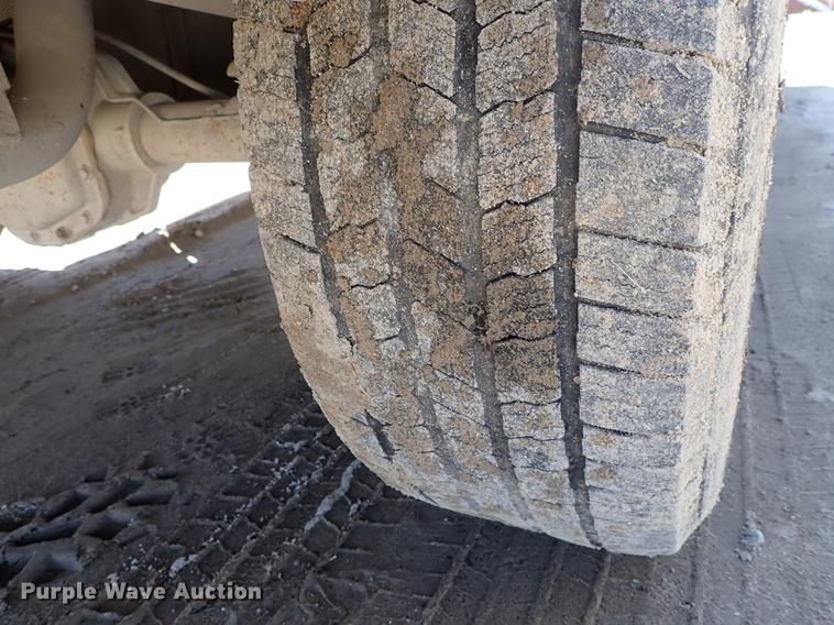 image for item DF8847 2004 Ford F150 SuperCrew pickup truck