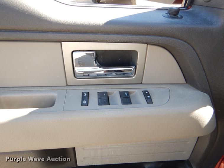 image for item DG0960 2010 Ford F150 XLT SuperCab pickup truck