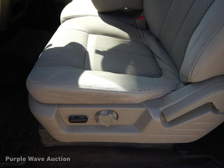 image for item DG0960 2010 Ford F150 XLT SuperCab pickup truck