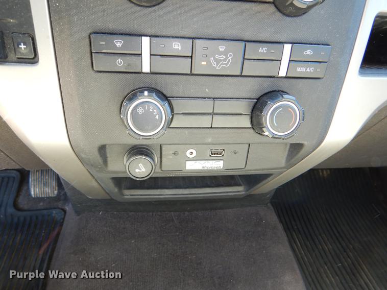 image for item DG0960 2010 Ford F150 XLT SuperCab pickup truck