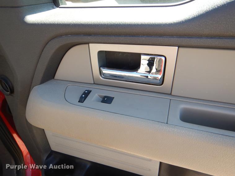 image for item DG0960 2010 Ford F150 XLT SuperCab pickup truck