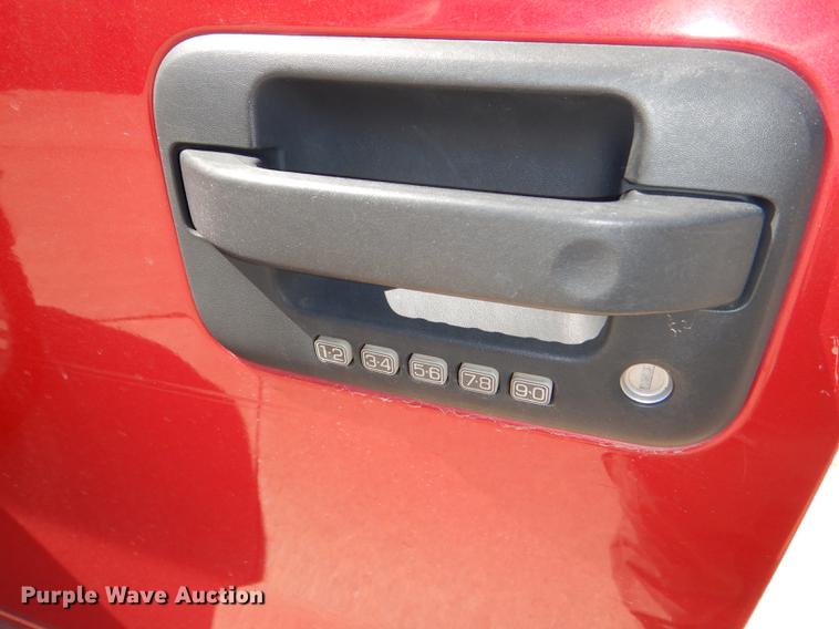 image for item DG0960 2010 Ford F150 XLT SuperCab pickup truck