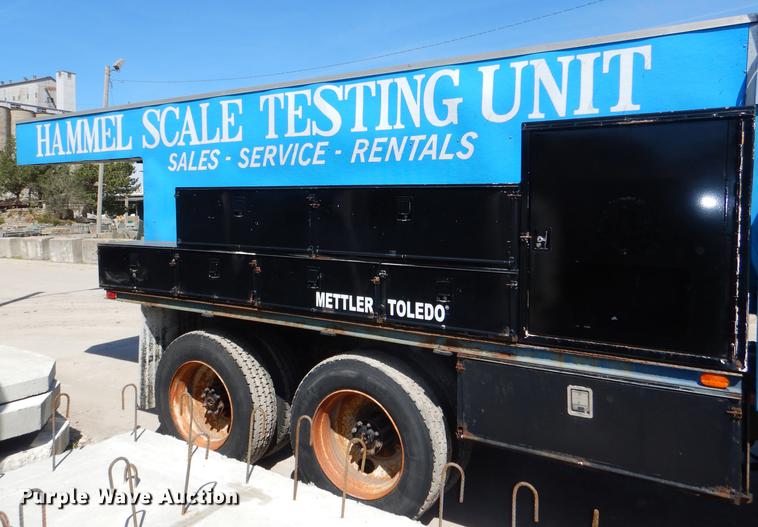 image for item DG0961 1991 White GMC WG service truck