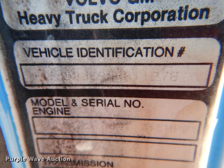 image for item DG0961 1991 White GMC WG service truck