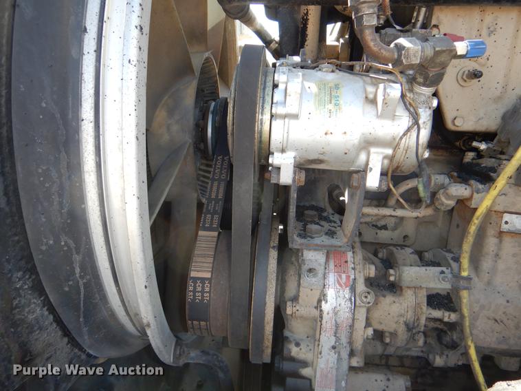 image for item DG0961 1991 White GMC WG service truck