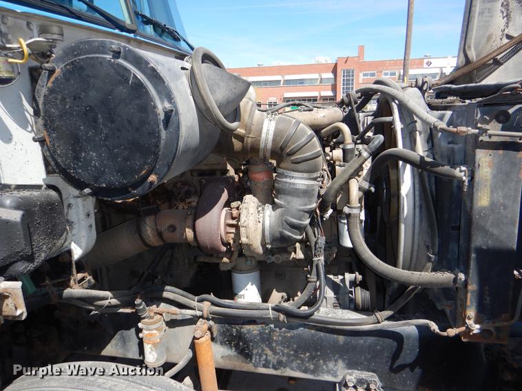 image for item DG0961 1991 White GMC WG service truck