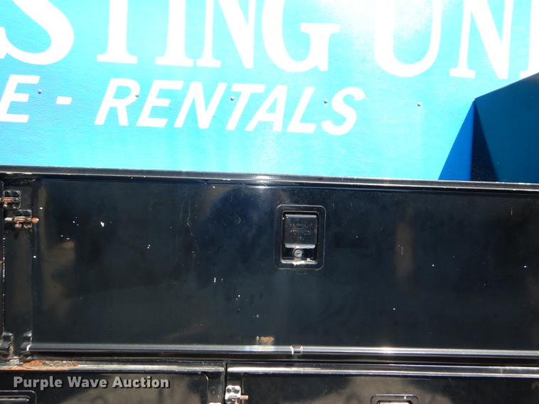 image for item DG0961 1991 White GMC WG service truck