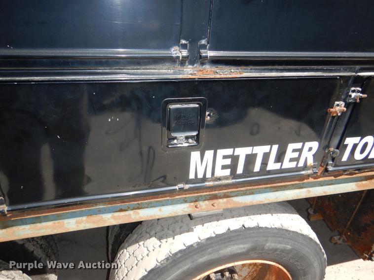 image for item DG0961 1991 White GMC WG service truck