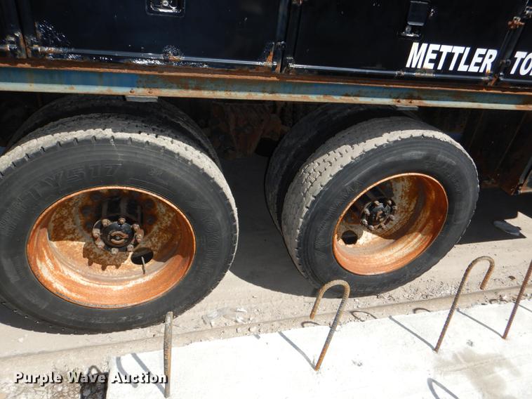 image for item DG0961 1991 White GMC WG service truck