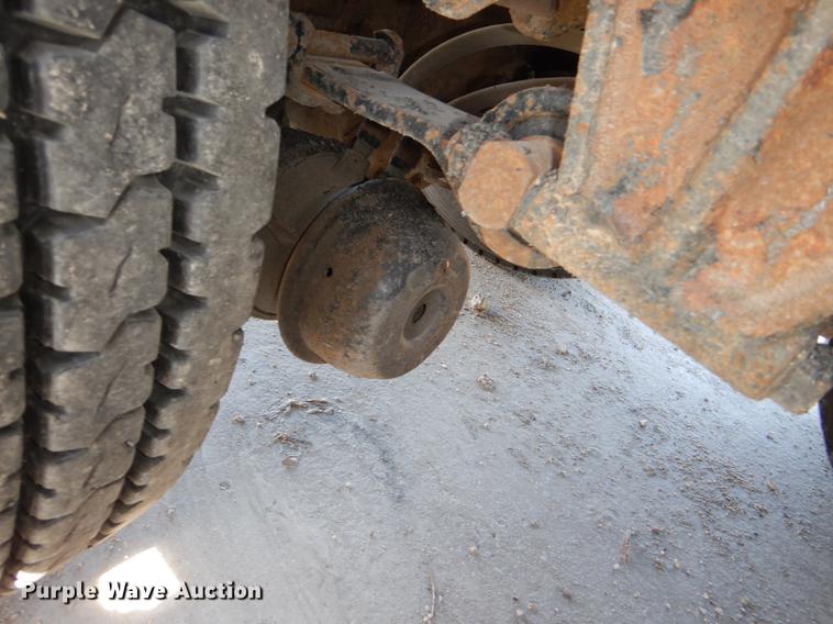 image for item DG0961 1991 White GMC WG service truck