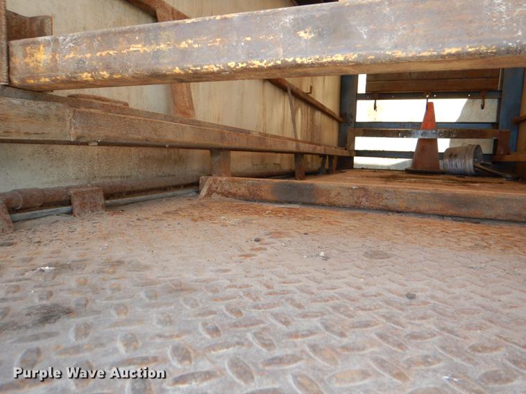 image for item DG0961 1991 White GMC WG service truck