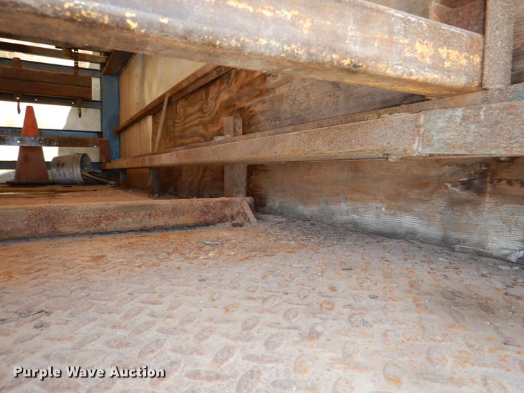 image for item DG0961 1991 White GMC WG service truck