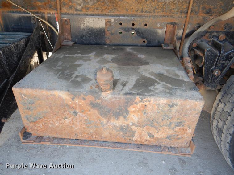 image for item DG0961 1991 White GMC WG service truck