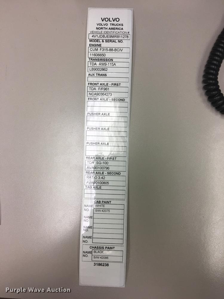 image for item DG0961 1991 White GMC WG service truck