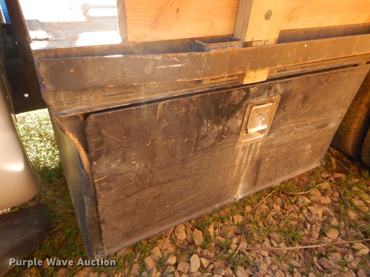 image for item DG0999 Flatbed