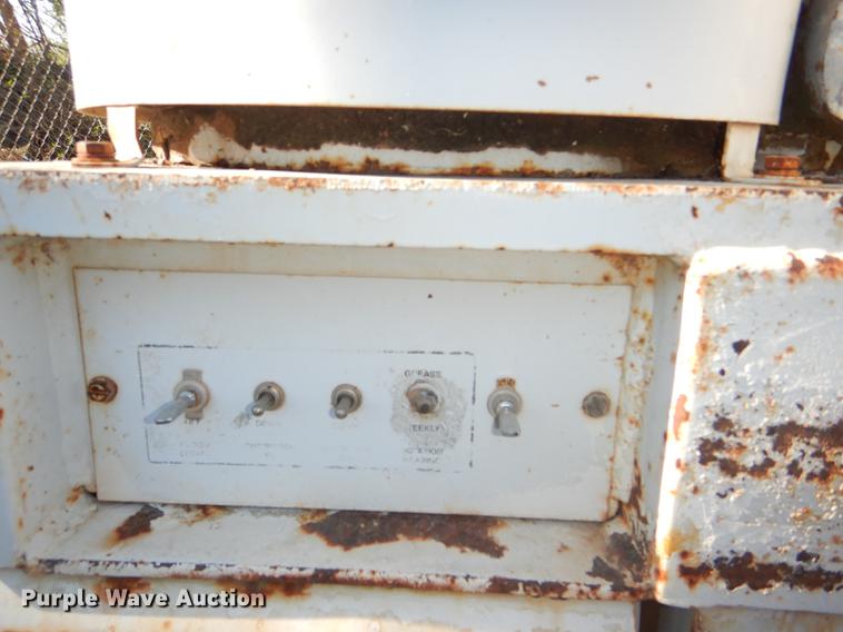 image for item DG1000 Utility bed