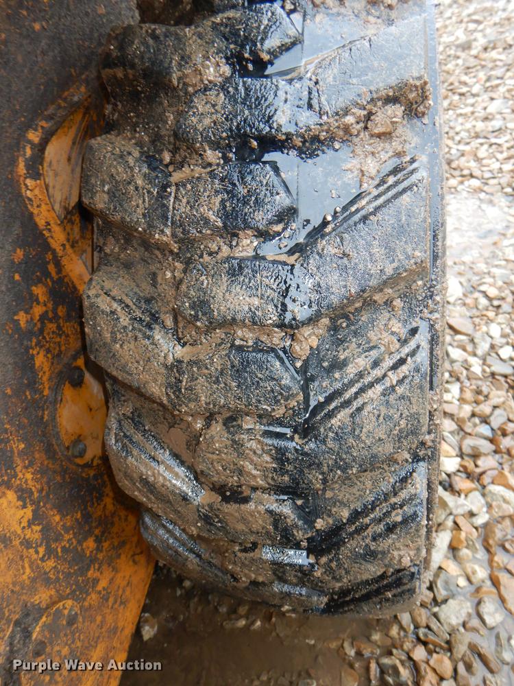 image for item DG1019 1998 Daewoo DSL601 skid steer