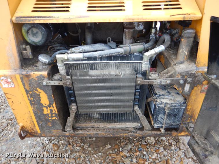 image for item DG1019 1998 Daewoo DSL601 skid steer