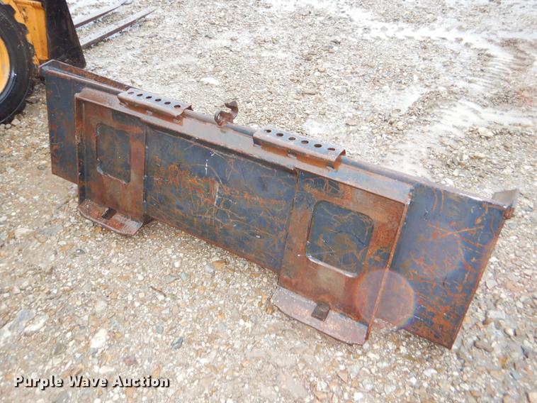 image for item DG1019 1998 Daewoo DSL601 skid steer