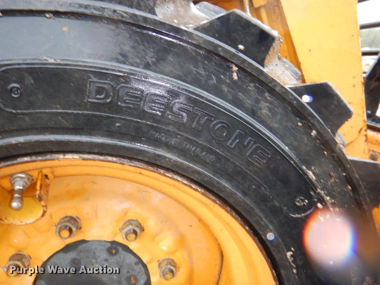 image for item DG1019 1998 Daewoo DSL601 skid steer