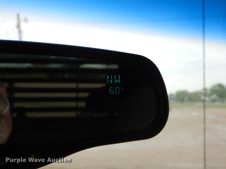 image for item DG1050 2002 Chevrolet Silverado 2500 Ext. Cab flatbed pickup truck