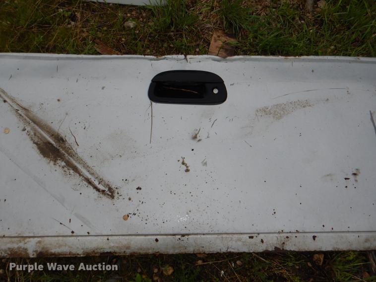 image for item DG1051 Pickup truck accessories