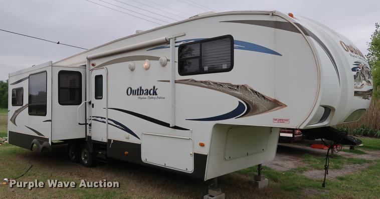 image for item DG3417 2010 Keystone Outback Sydney Edition camper