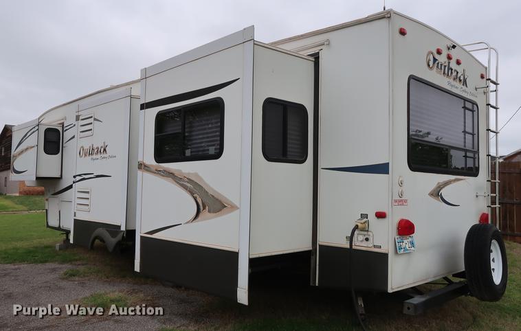 image for item DG3417 2010 Keystone Outback Sydney Edition camper