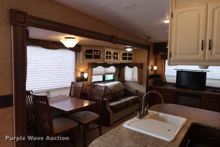 image for item DG3417 2010 Keystone Outback Sydney Edition camper