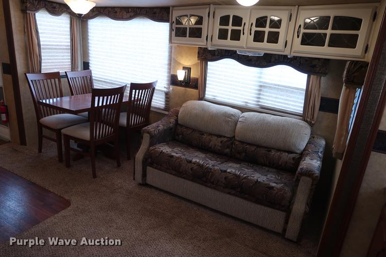 image for item DG3417 2010 Keystone Outback Sydney Edition camper