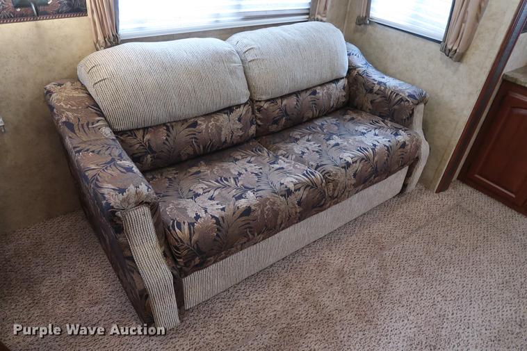 image for item DG3417 2010 Keystone Outback Sydney Edition camper