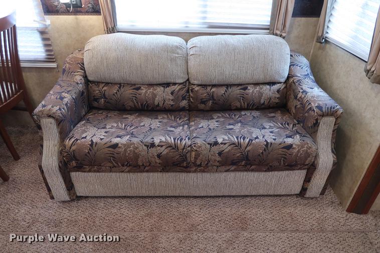 image for item DG3417 2010 Keystone Outback Sydney Edition camper