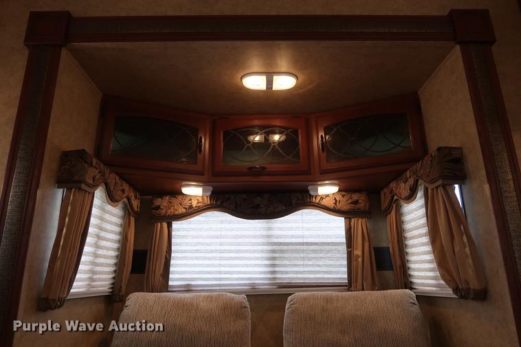 image for item DG3417 2010 Keystone Outback Sydney Edition camper