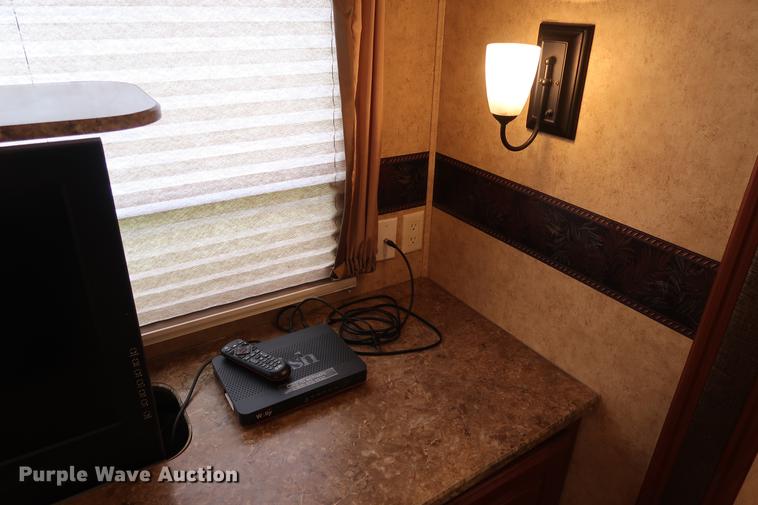 image for item DG3417 2010 Keystone Outback Sydney Edition camper