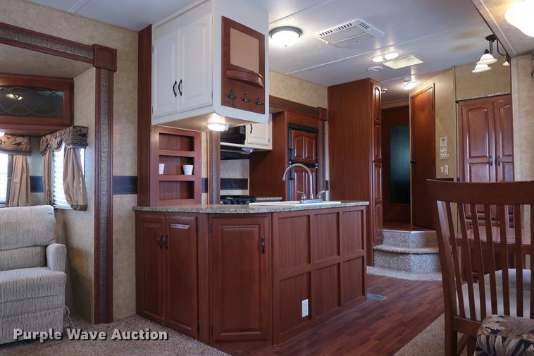 image for item DG3417 2010 Keystone Outback Sydney Edition camper