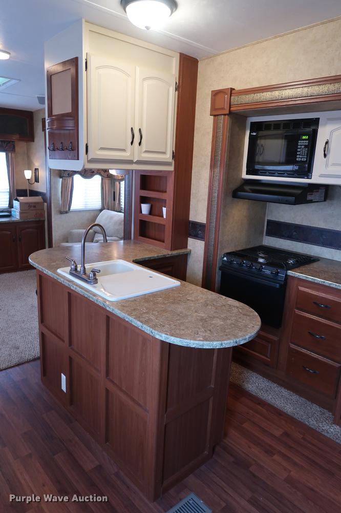 image for item DG3417 2010 Keystone Outback Sydney Edition camper