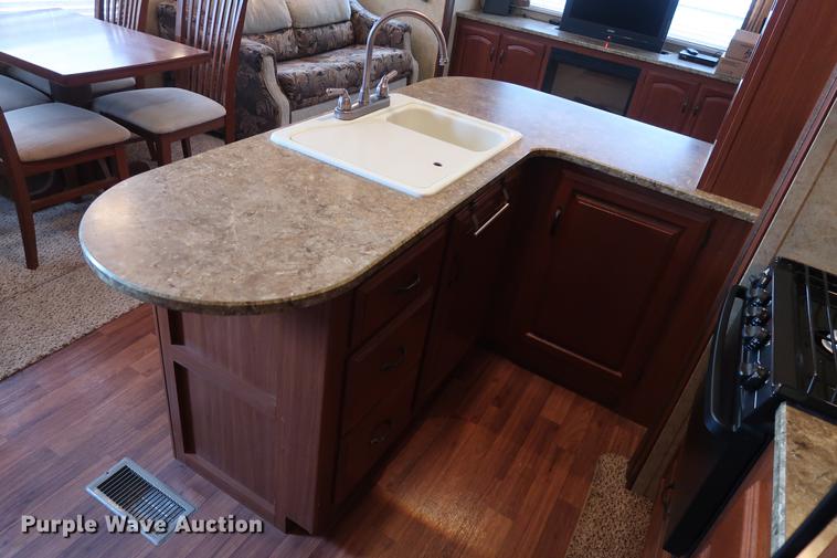 image for item DG3417 2010 Keystone Outback Sydney Edition camper