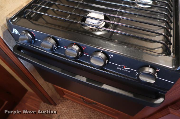 image for item DG3417 2010 Keystone Outback Sydney Edition camper