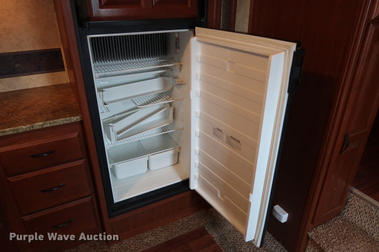 image for item DG3417 2010 Keystone Outback Sydney Edition camper