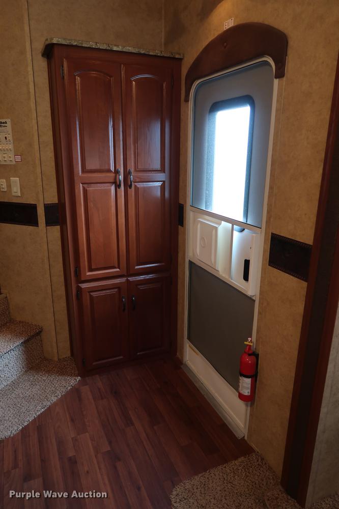 image for item DG3417 2010 Keystone Outback Sydney Edition camper